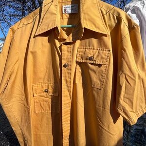 Vintage Manhattan Nut Yellow Button-Up Shirt with Chest Pockets